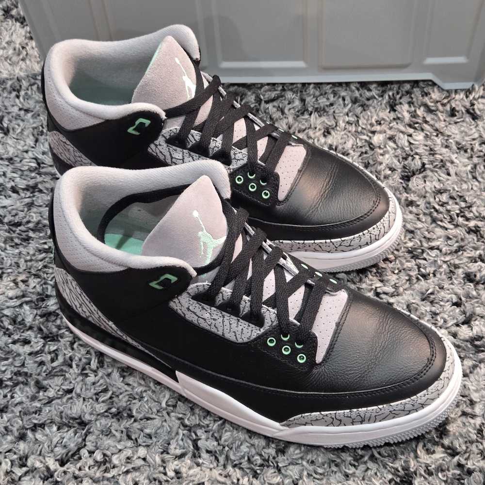 Nike Air Jordan 3 Retro “Green Glow” Mens 11 Black Cement Sneakers